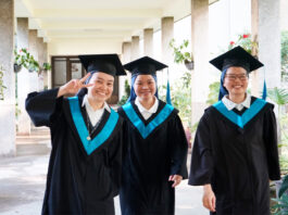 🎓一切感恩,帶著更深的認識,繼續分享基督🎓