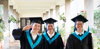 🎓一切感恩,帶著更深的認識,繼續分享基督🎓
